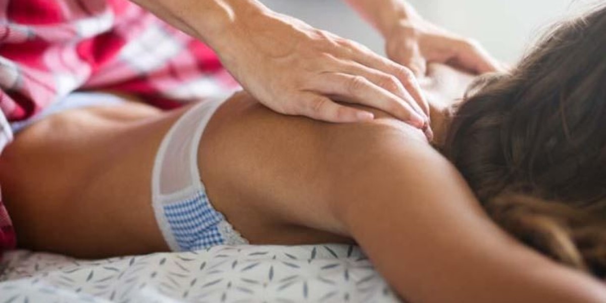 Awakening the Senses: How Tantric Massage Enhances Emotional and Physical Intimacy